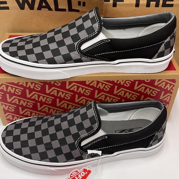 Vans Men’s Classic Slip-On Black/Pewter Checkerboard 
VN000EYEBPJ
Sneakers - Picture 2 of 16